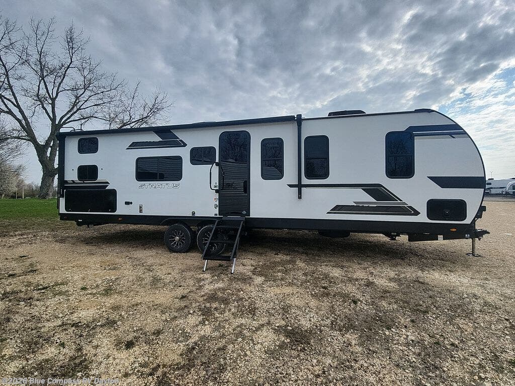 New 2026 Venture RV Stratus SR302VBH available in New Carlisle, Ohio
