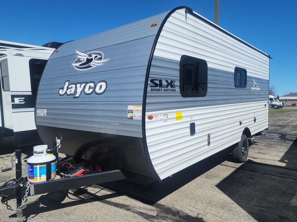 New 2026 Jayco Jay Flight SLX 172DB available in New Carlisle, Ohio
