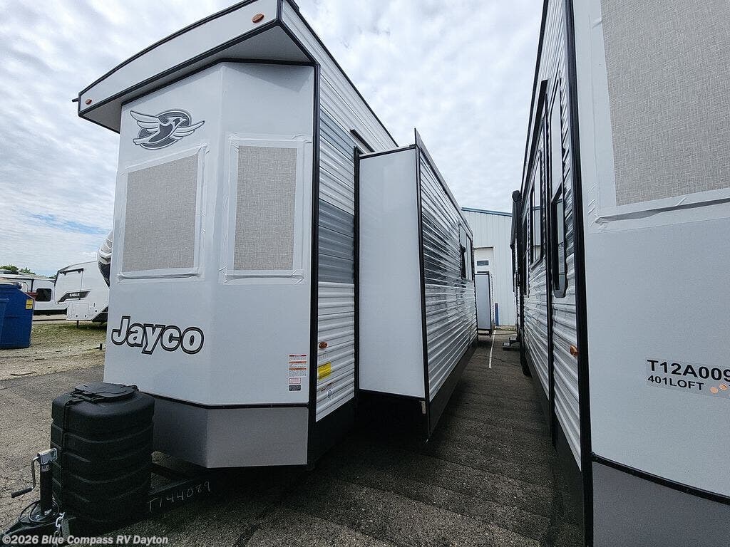New 2026 Jayco Jay Flight Bungalow 404LOFT DS available in New Carlisle, Ohio