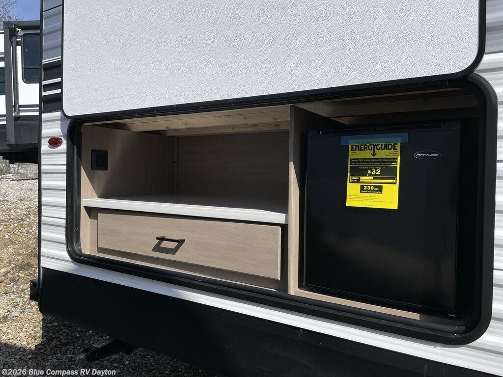 2026 Jay Flight SLX 325BHT by Jayco from Blue Compass RV Dayton in New Carlisle, Ohio