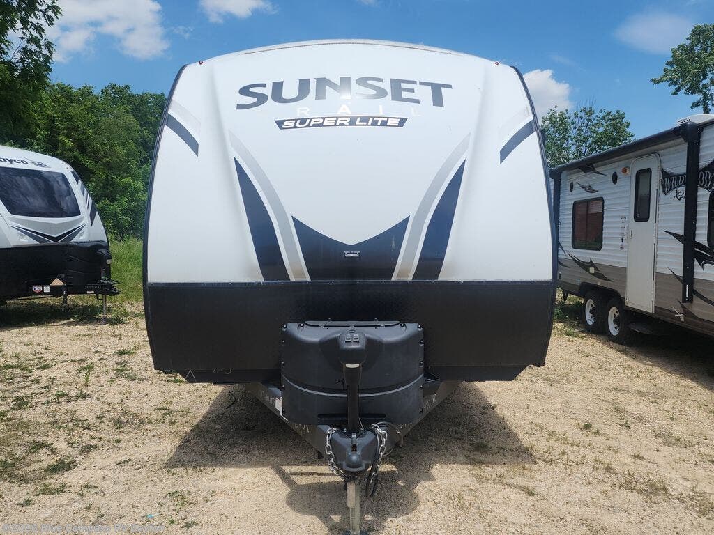 2022 Sunset Trail SS253RB by CrossRoads from Blue Compass RV Dayton in New Carlisle, Ohio