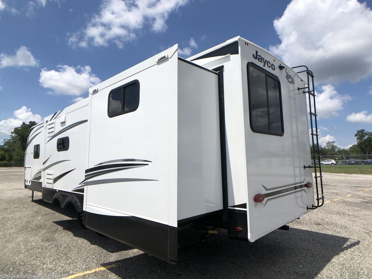 New 2026 Jayco Eagle HT 312BHOK available in New Carlisle, Ohio