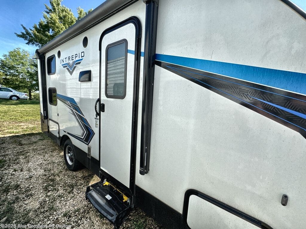 2023 Intrepid 190BHi by Riverside RV from Blue Compass RV Dayton in New Carlisle, Ohio