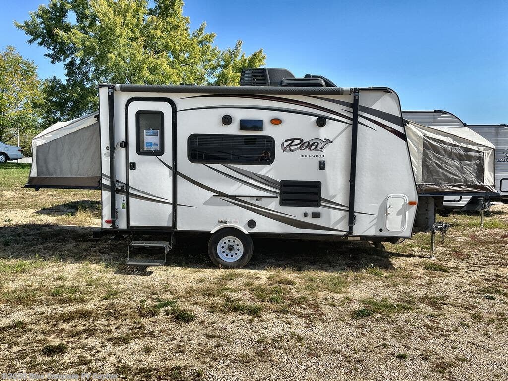 Used 2015 Forest River Rockwood Roo 17 available in New Carlisle, Ohio