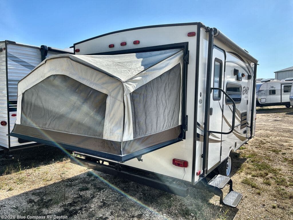 2015 Rockwood Roo 17 by Forest River from Blue Compass RV Dayton in New Carlisle, Ohio
