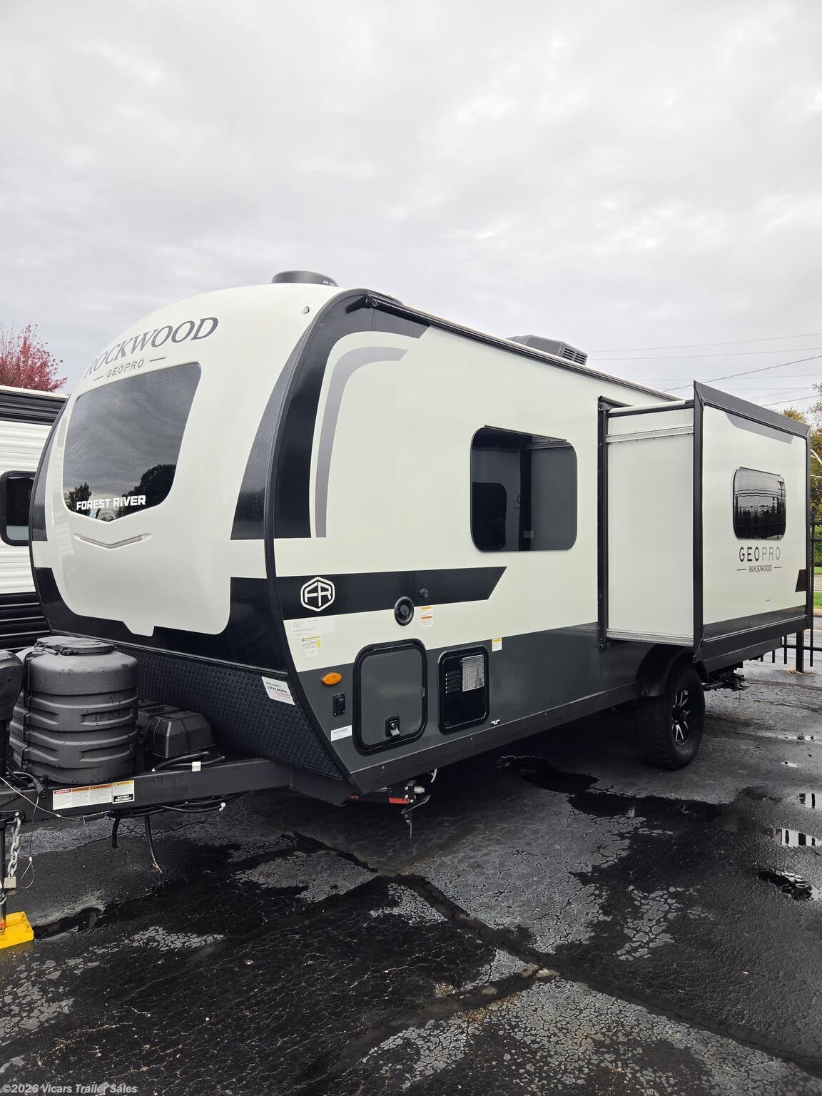 2026 Forest River Rockwood Geo Pro G20FBS - New Travel Trailer For Sale by Vicars Trailer Sales in Taylor, Michigan features Black Tank Flush, Shower, TV, Solar Panel, Backup Camera