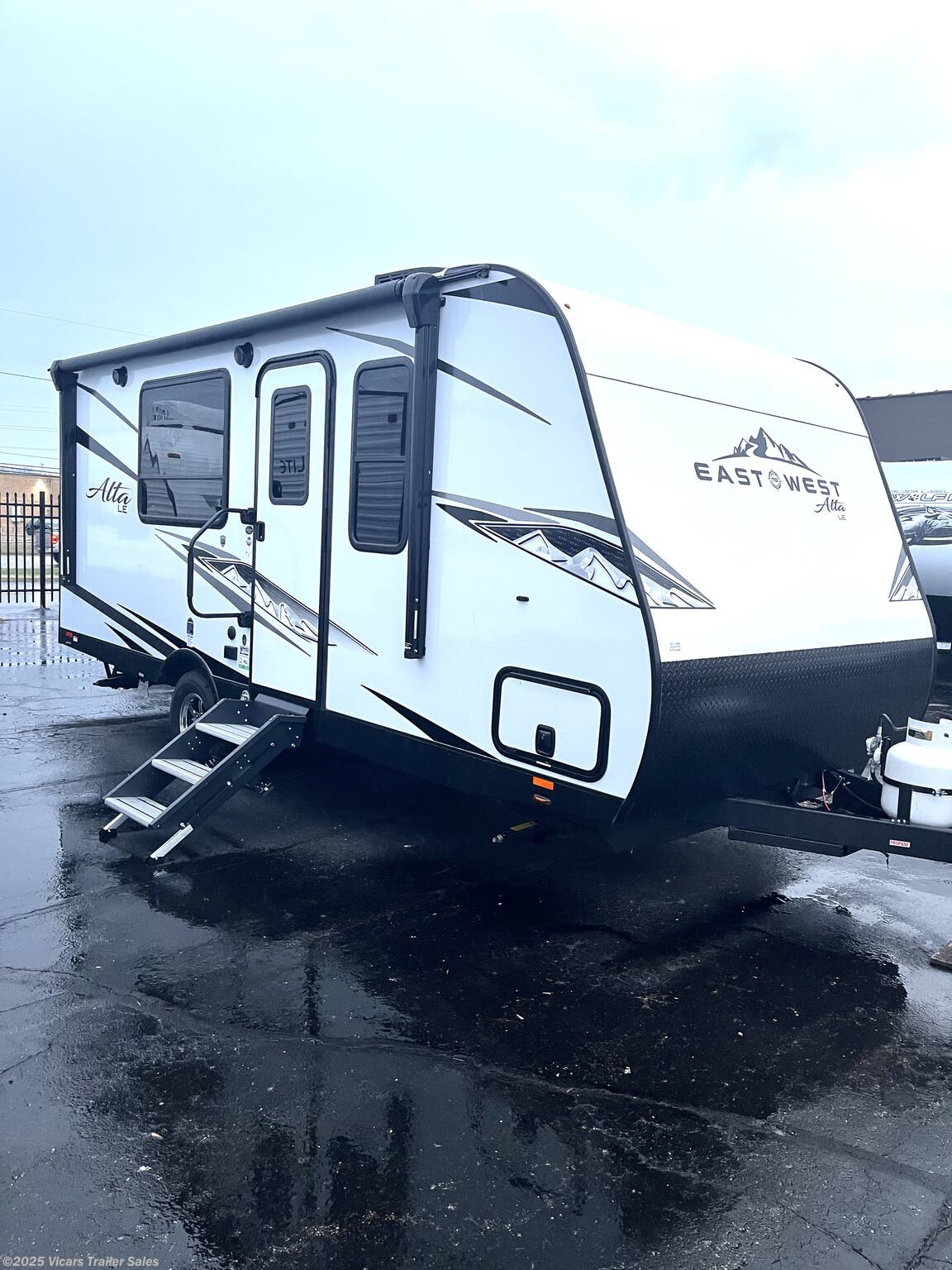 2023 East to West Alta 1600MRB