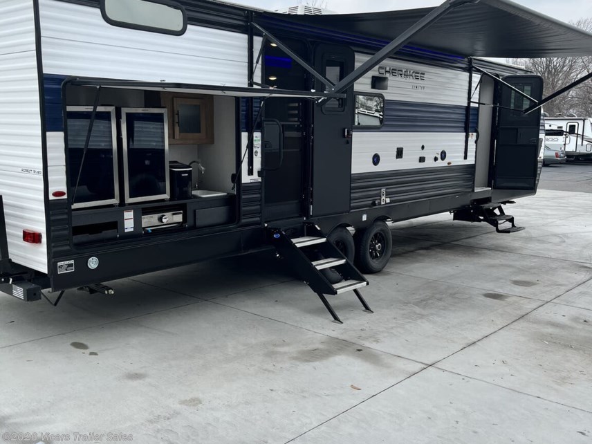 New 2024 Forest River Cherokee 294GEBG available in Taylor, Michigan