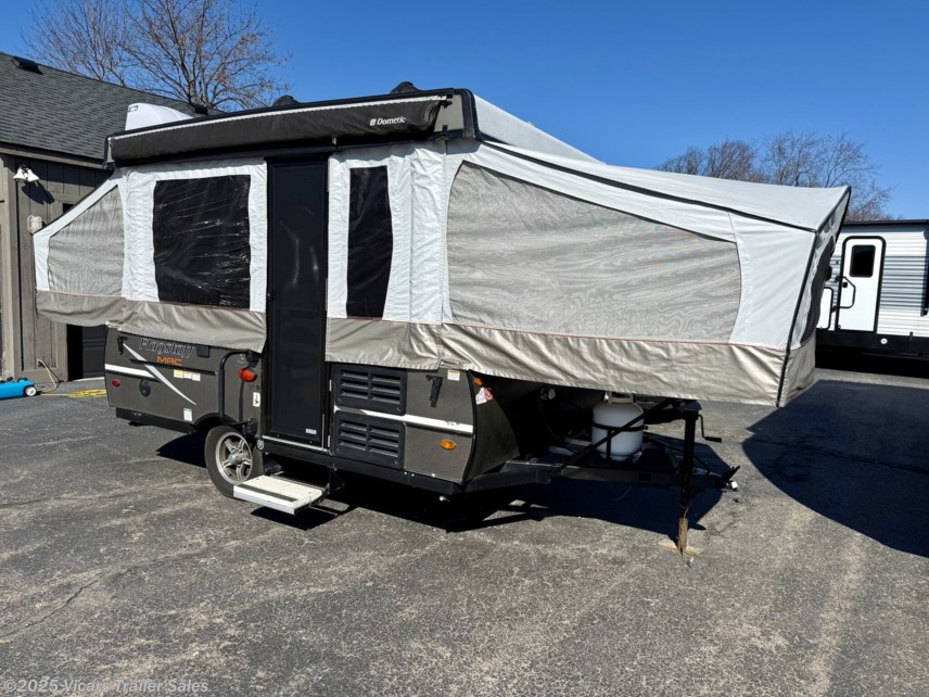 Used 2019 Forest River Flagstaff MAC/LTD 205 available in Taylor, Michigan