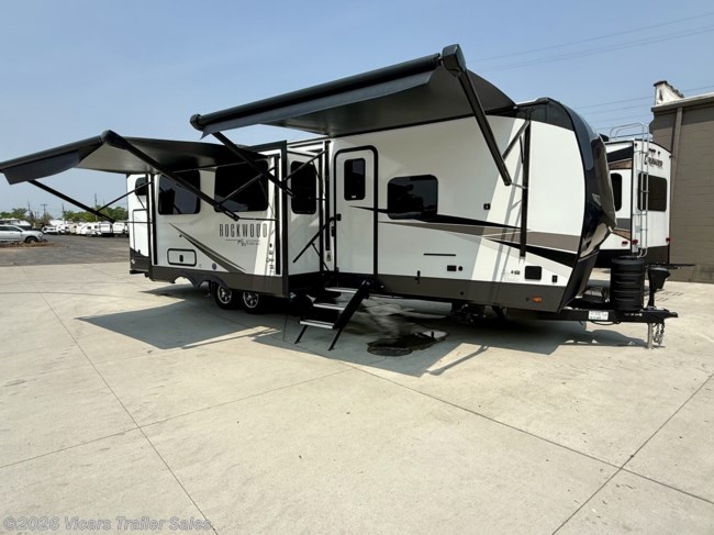 2025 Forest River Rockwood Signature Ultra Lite 8336BH