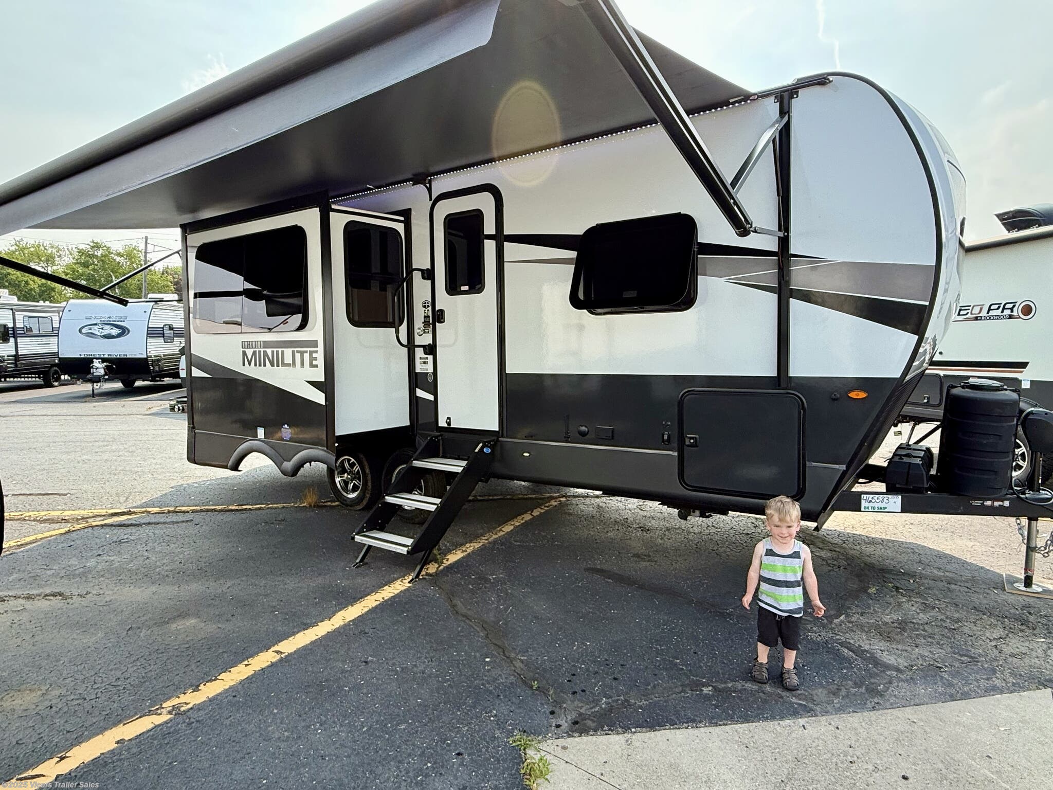 2025 Rockwood Mini Lite 2518S by Forest River from Vicars Trailer Sales in Taylor, Michigan