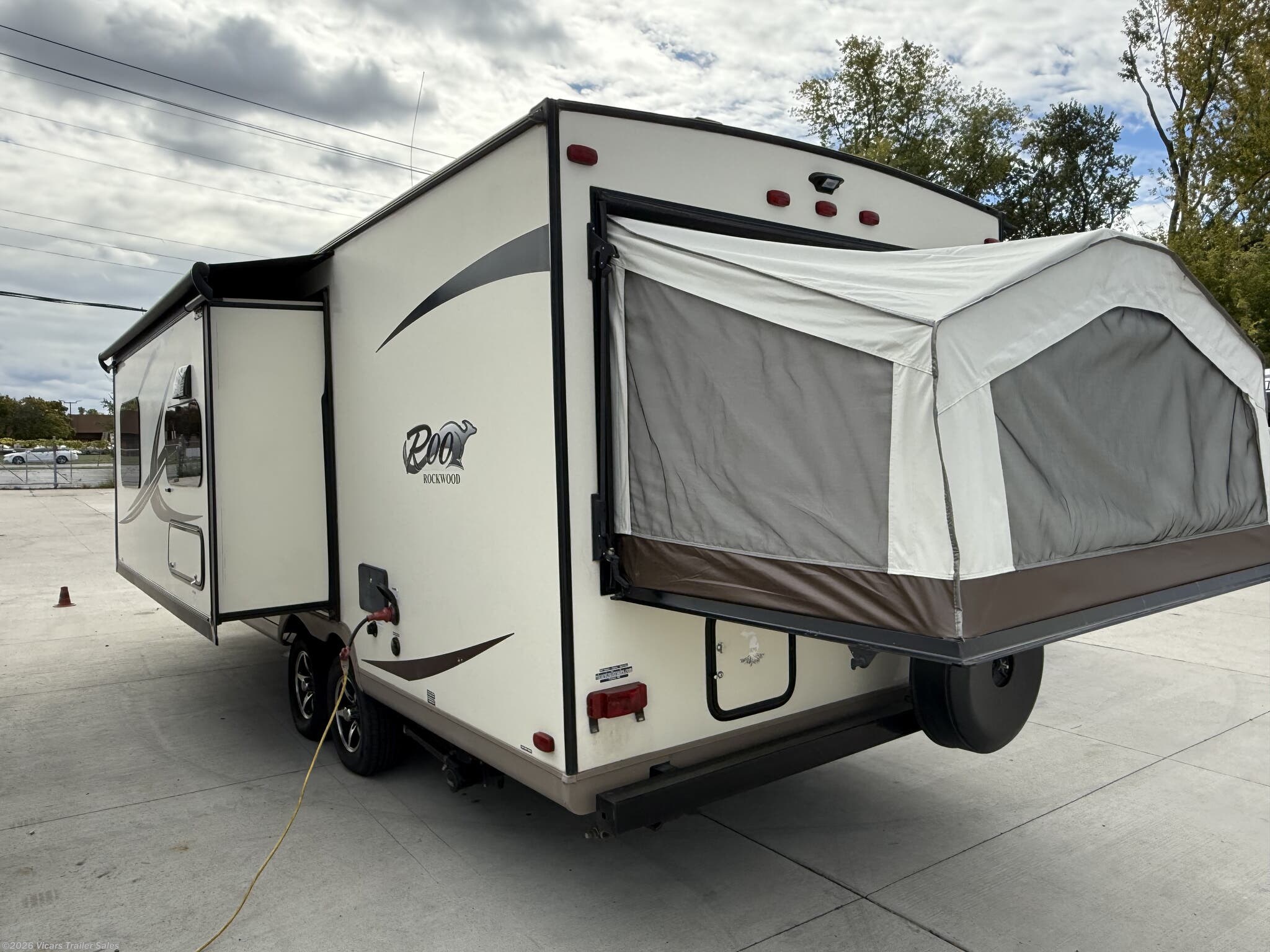 2017 Rockwood Roo 23WS by Forest River from Vicars Trailer Sales in Taylor, Michigan