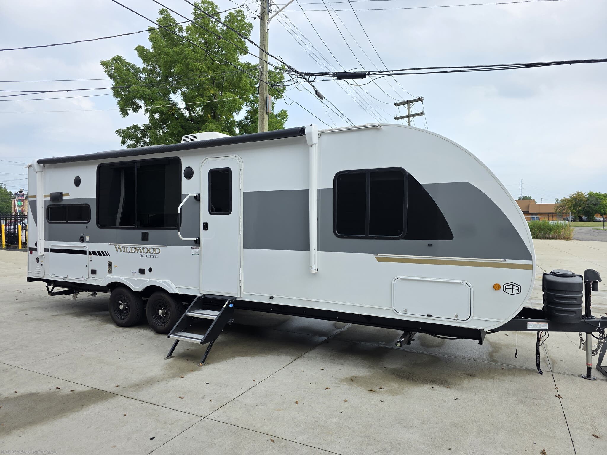 2025 Wildwood X-Lite 24VIEW by Forest River from Vicars Trailer Sales in Taylor, Michigan