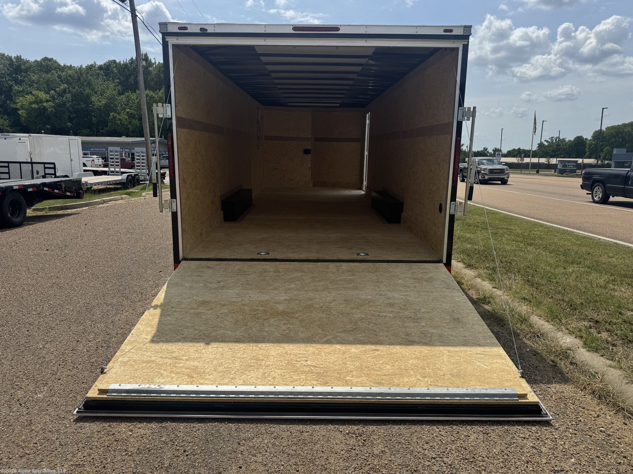 2027 Wells Cargo photo 4