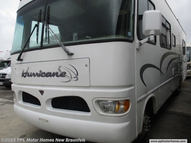 2004 Four Winds Hurricane 30Q RV for Sale in New Braunfels, TX 78130 2003 Four Winds Hurricane 30q Specs