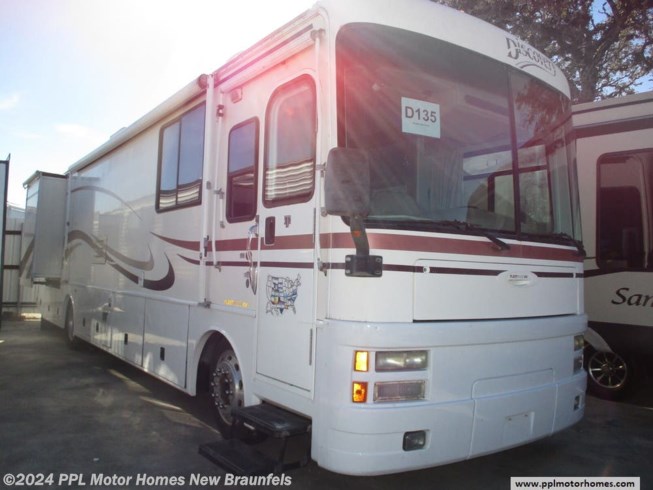 Used 2000 Fleetwood Discovery 36T available in New Braunfels, Texas