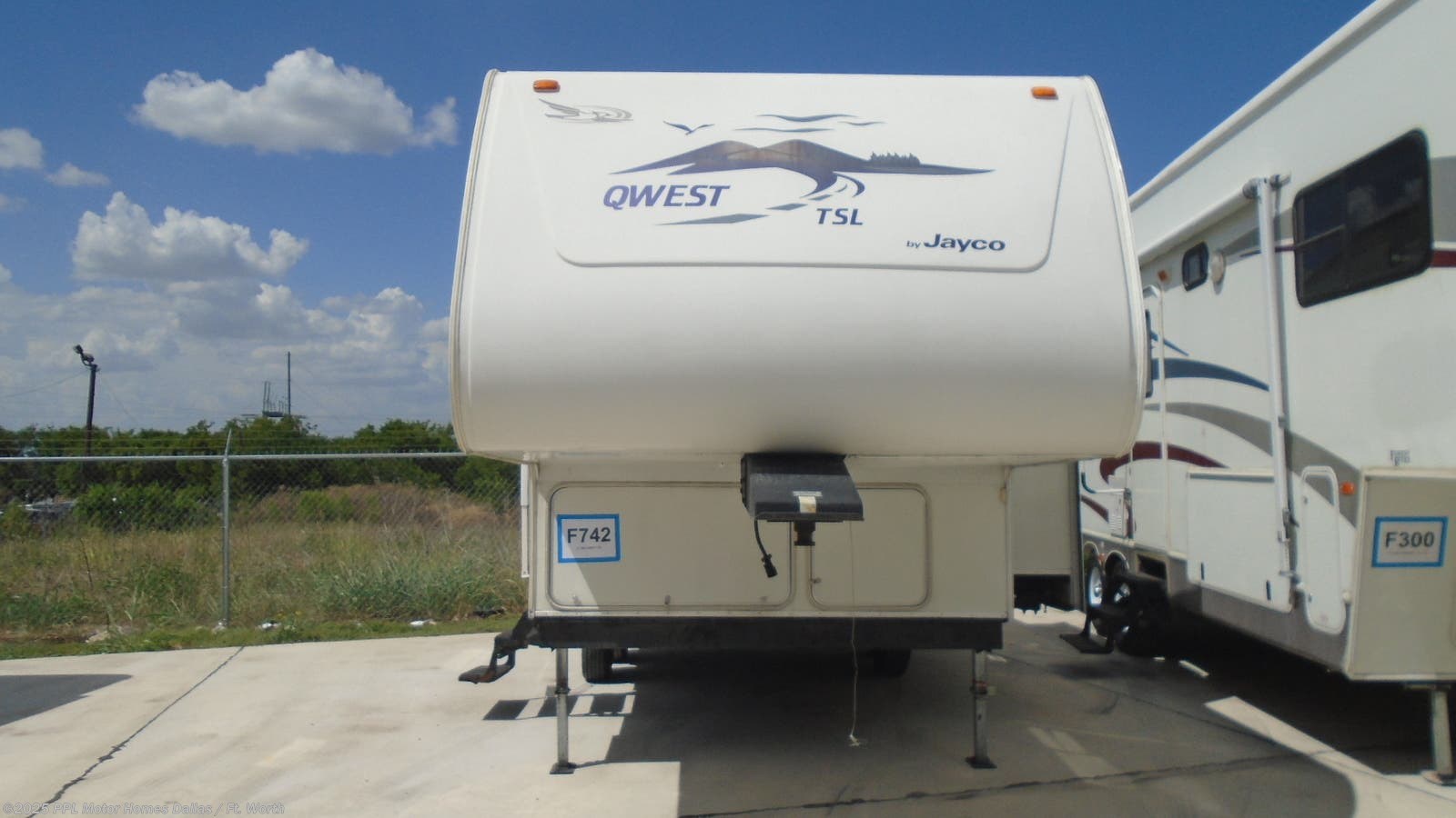 2003 Jayco Qwest Tsl 247J RV for Sale in Cleburne, TX 76033 F742CL