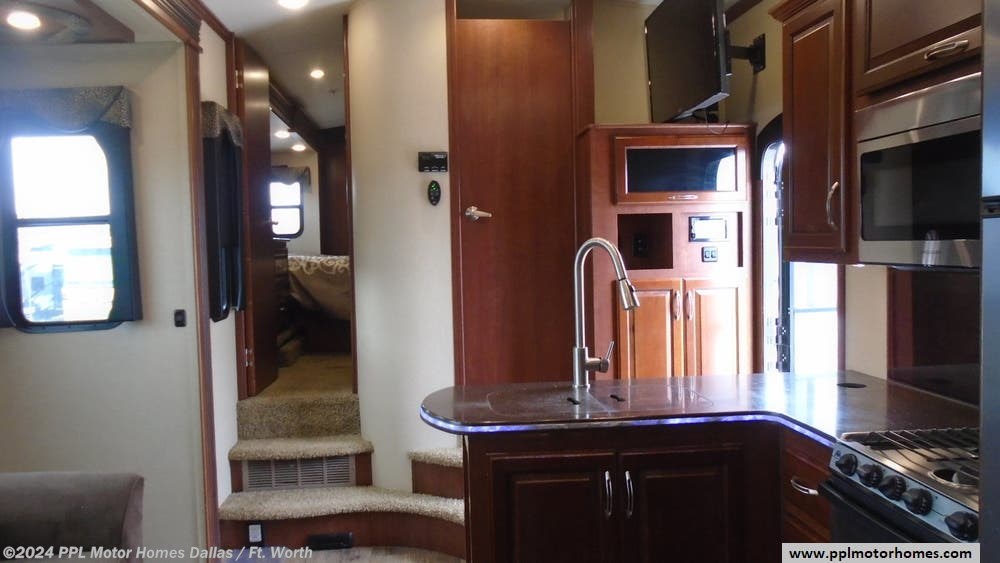 2015 EverGreen RV Tesla Toy Hauler 3212 RV for Sale in Cleburne, TX