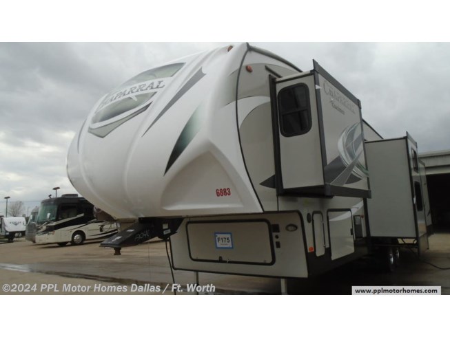 2019 Coachmen Chaparral 360IBL - Used Fifth Wheel For Sale by PPL Motor Homes in Cleburne, Texas features Refrigerator, Microwave, Slideout, Exterior Stereo, Stove
