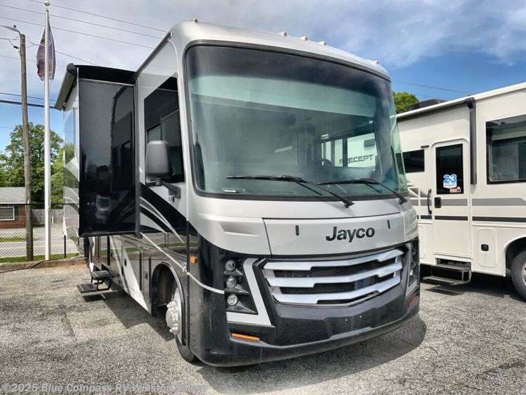 New 2025 Jayco Precept 31UL available in Rural Hall, North Carolina