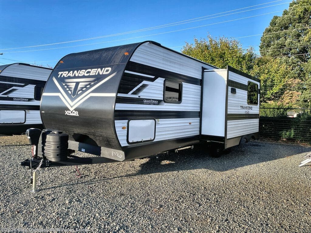Used 2025 Grand Design Transcend Xplor 26BHX available in Rural Hall, North Carolina
