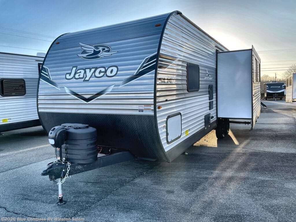 New 2025 Jayco Jay Flight SLX 262RLS available in Rural Hall, North Carolina