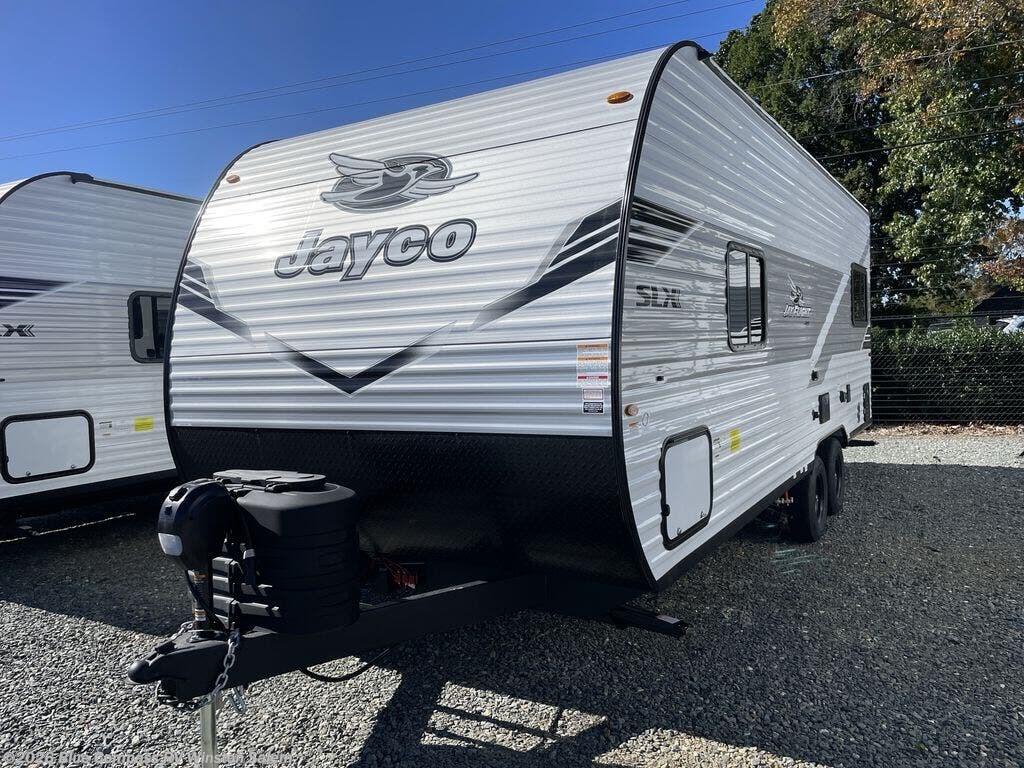 New 2026 Jayco Jay Flight SLX 210QB available in Rural Hall, North Carolina
