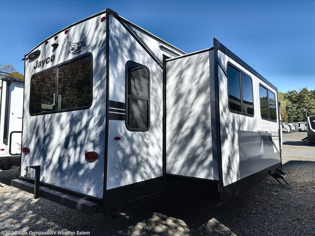 New 2026 Jayco Jay Flight SLX 334RTS available in Rural Hall, North Carolina