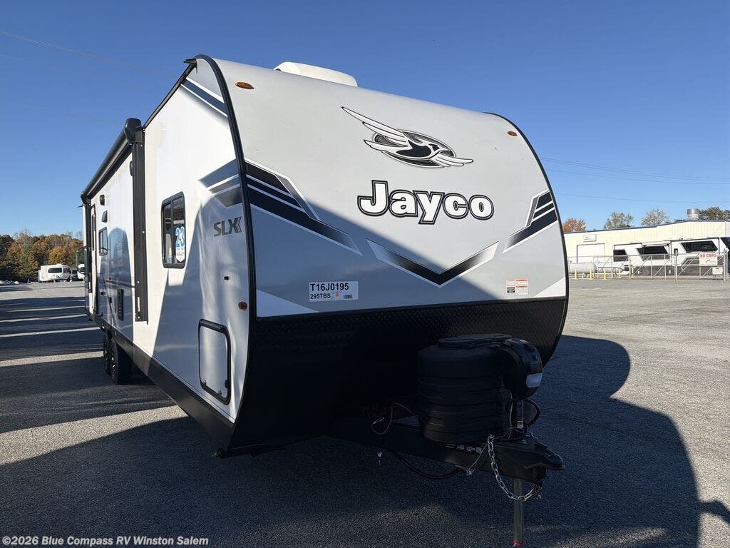 New 2026 Jayco Jay Flight SLX 295TBS available in Rural Hall, North Carolina