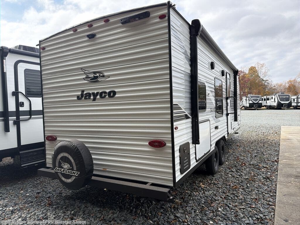 New 2026 Jayco Jay Flight SLX 260BH available in Rural Hall, North Carolina