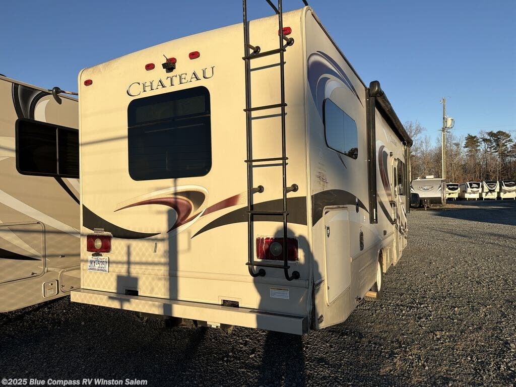 Used 2015 Thor Motor Coach Chateau 31W available in Rural Hall, North Carolina