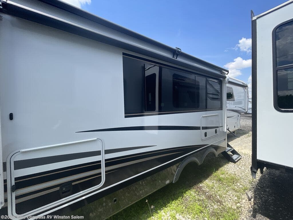 2025 Pinnacle 38FBRK by Jayco from Blue Compass RV Winston Salem in Rural Hall, North Carolina