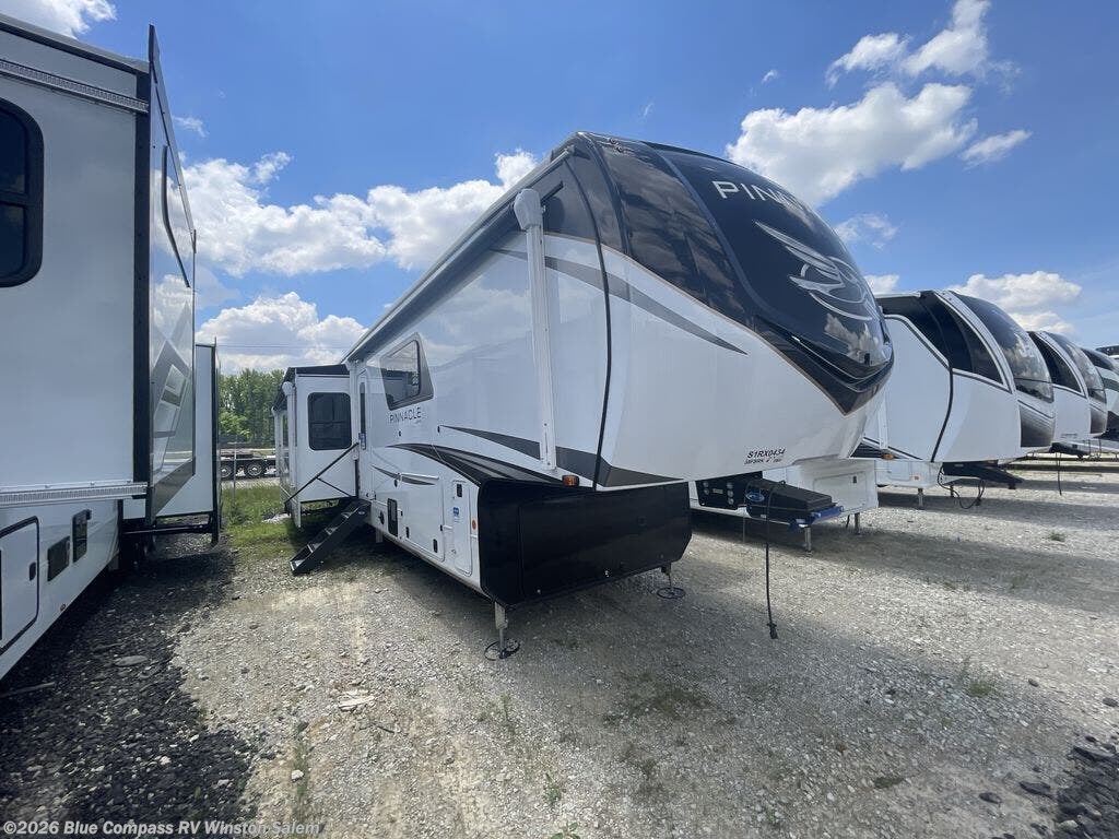 Used 2025 Jayco Pinnacle 38FBRK available in Rural Hall, North Carolina