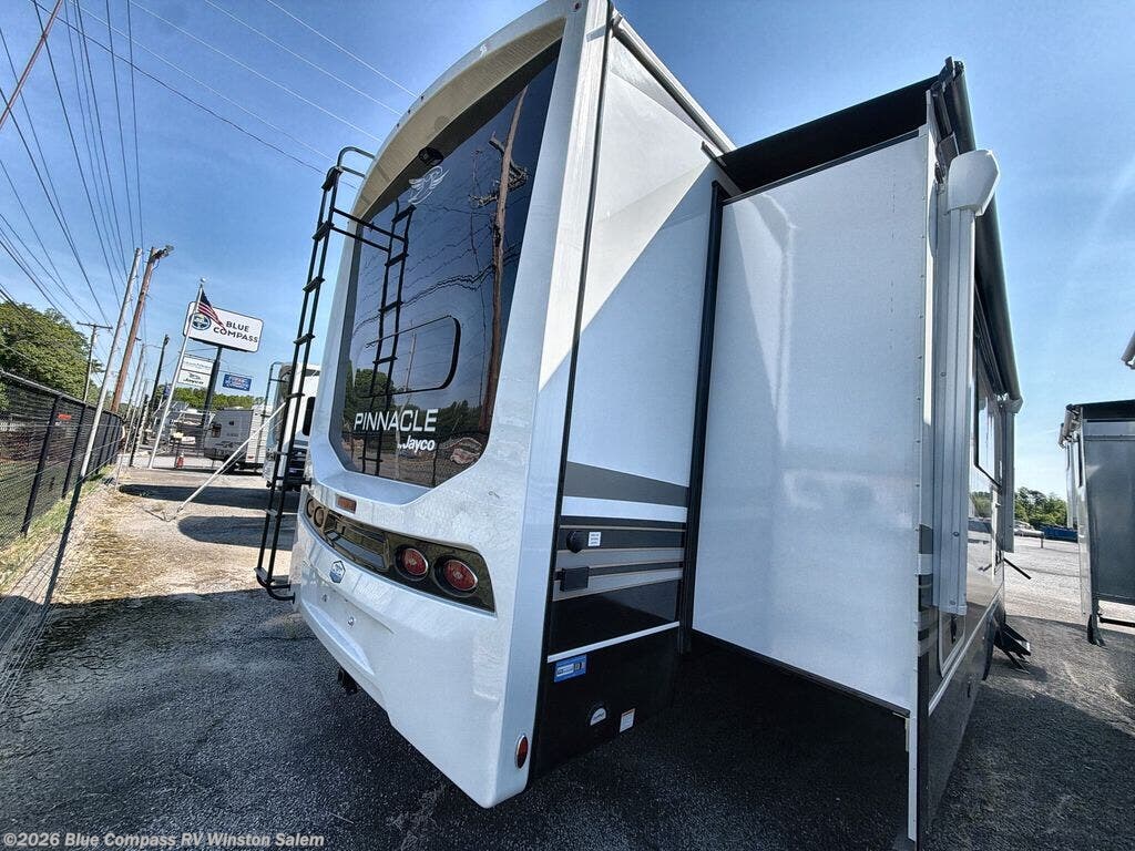2026 Pinnacle 38FBRK by Jayco from Blue Compass RV Winston Salem in Rural Hall, North Carolina