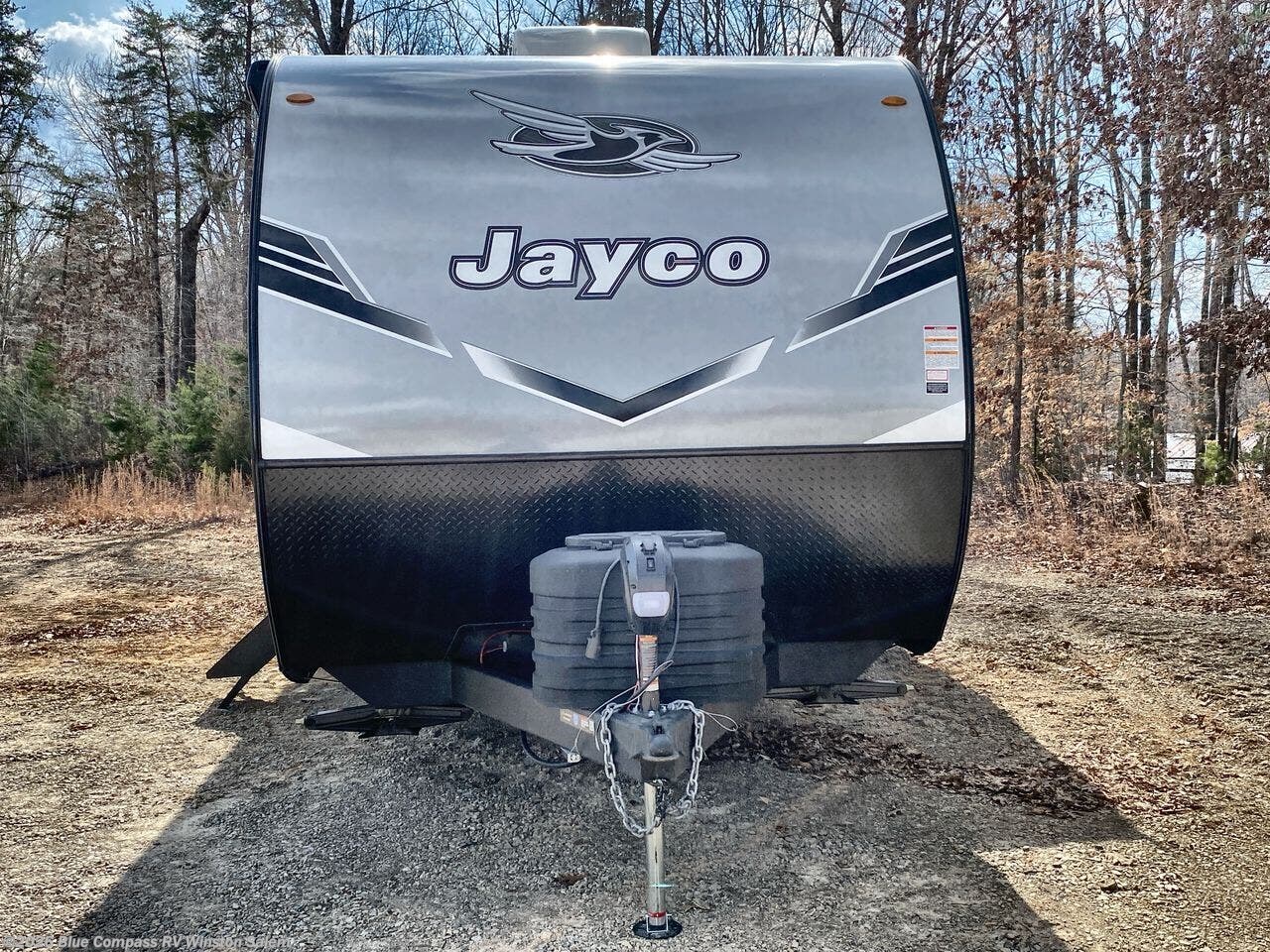 New 2026 Jayco Jay Flight SLX 321BDS available in Rural Hall, North Carolina