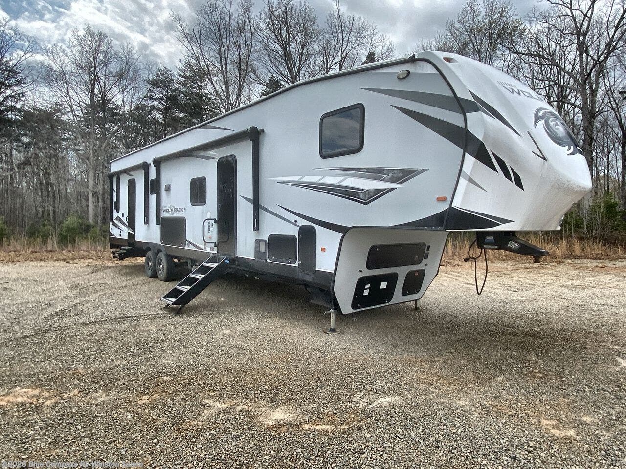 2022 Cherokee Wolf Pack 365PACK16 by Forest River from Blue Compass RV Winston Salem in Rural Hall, North Carolina