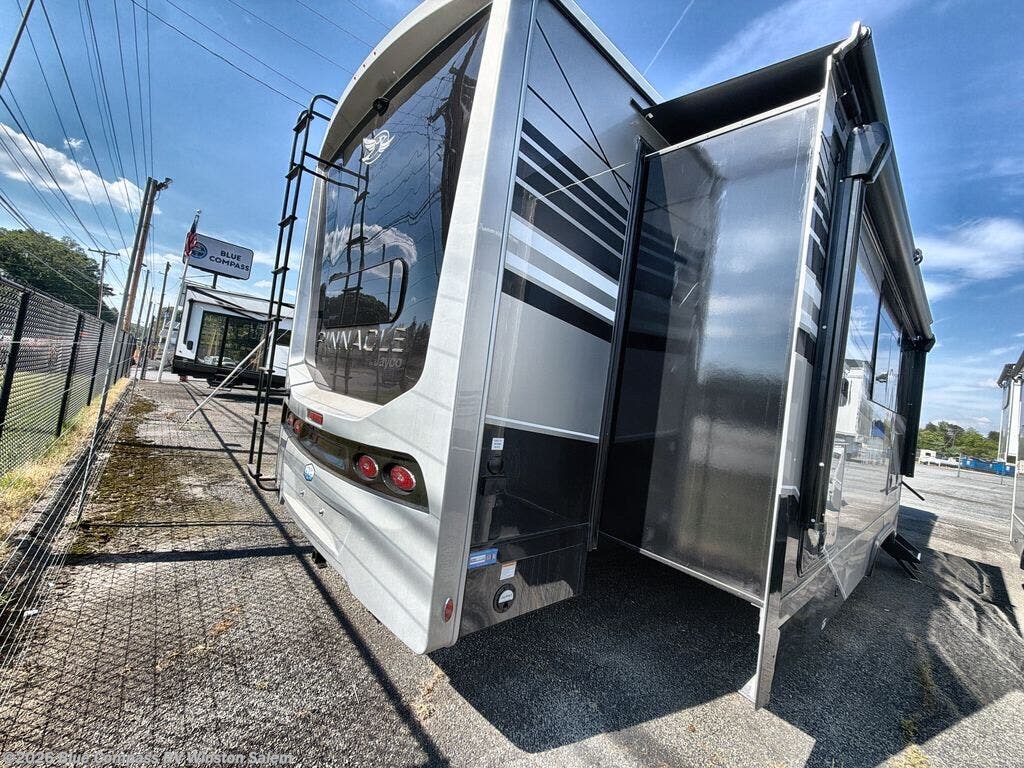 2027 Pinnacle 38FBRK by Jayco from Blue Compass RV Winston Salem in Rural Hall, North Carolina
