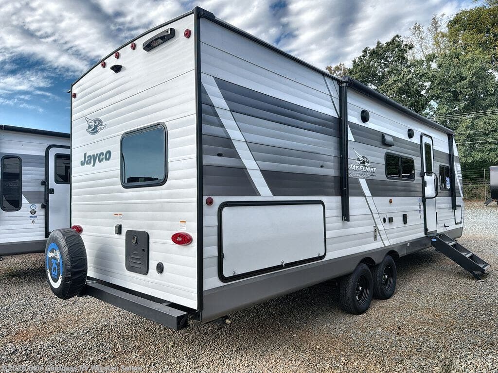 New 2027 Jayco Jay Flight 261BHS available in Rural Hall, North Carolina