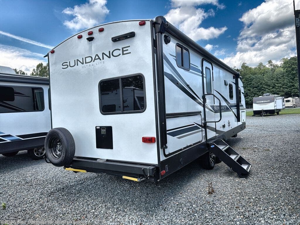 Used 2022 Heartland Sundance Ultra Lite 255BH available in Rural Hall, North Carolina