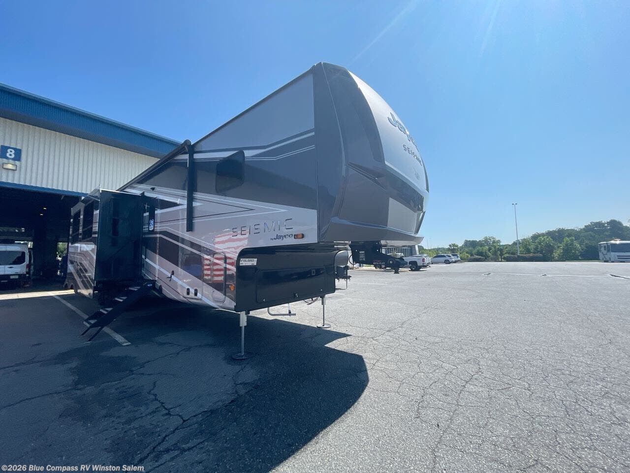 2027 Seismic 395 by Jayco from Blue Compass RV Winston Salem in Rural Hall, North Carolina