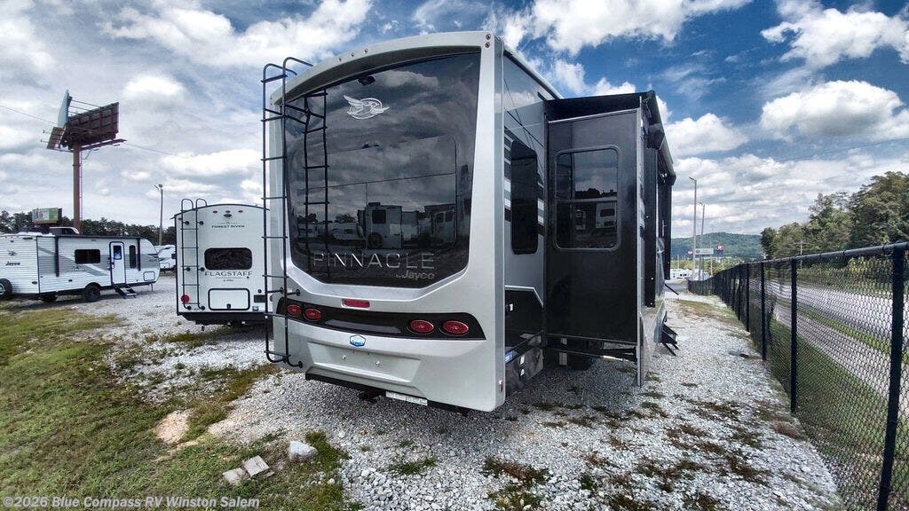 New 2027 Jayco Pinnacle 32RLTS available in Rural Hall, North Carolina