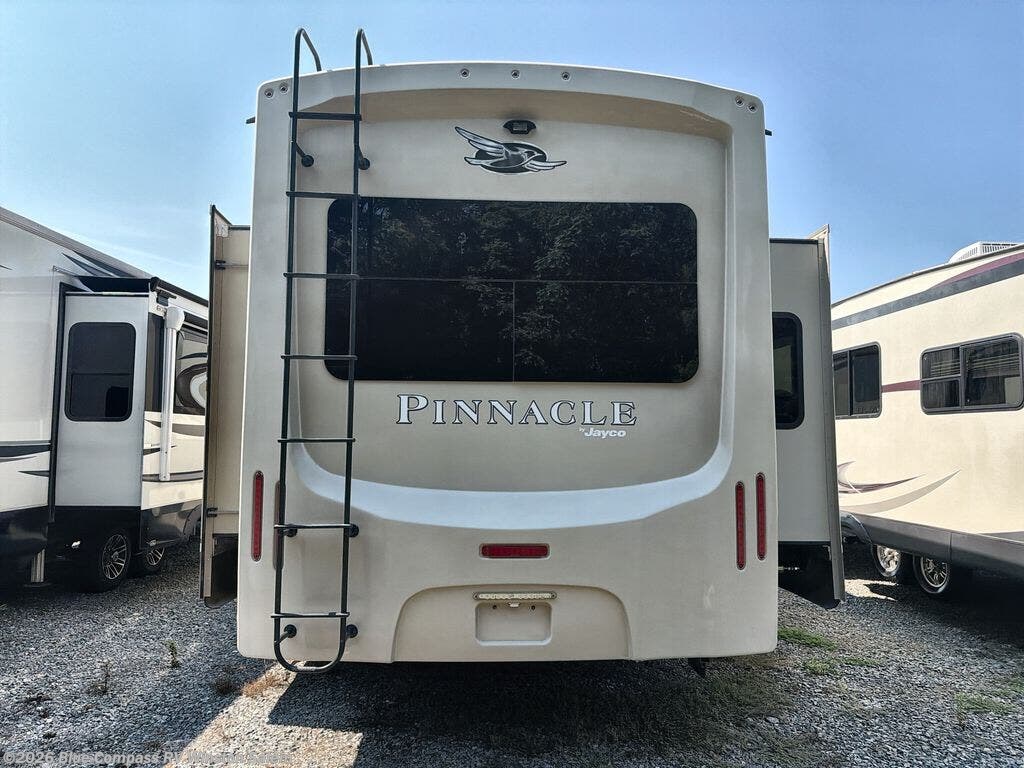 2019 Pinnacle 37RLWS by Jayco from Blue Compass RV Winston Salem in Rural Hall, North Carolina