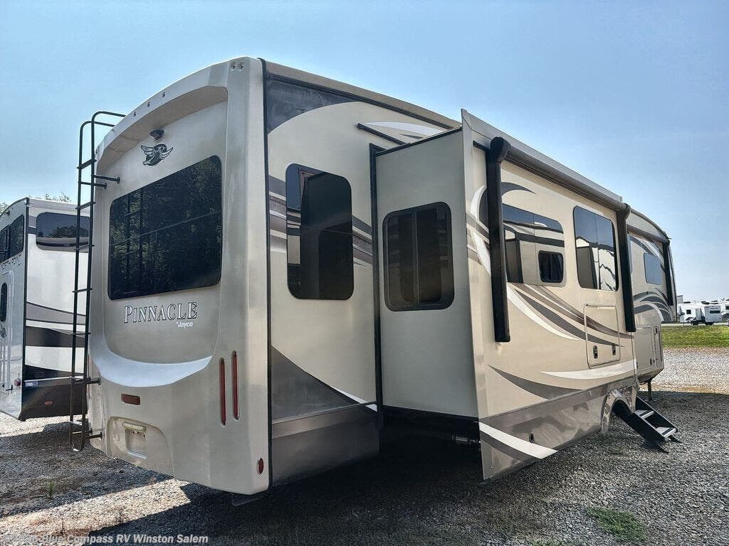 Used 2019 Jayco Pinnacle 37RLWS available in Rural Hall, North Carolina