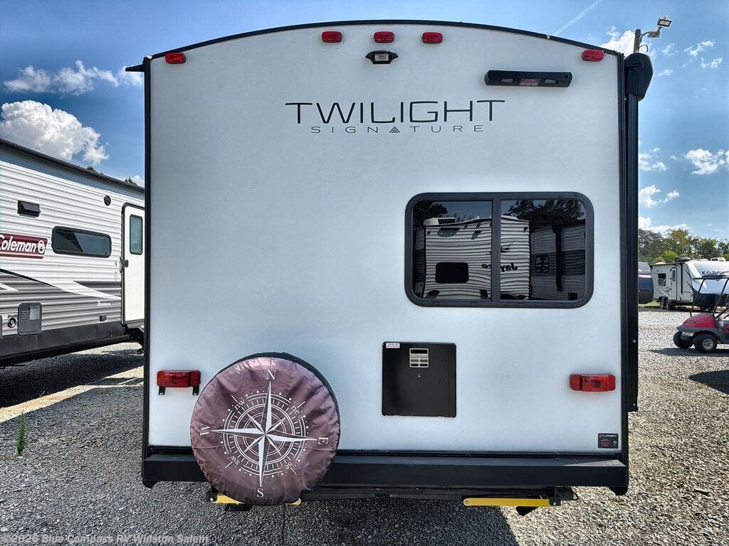 2022 Twilight Signature TWS 2580 by Cruiser RV from Blue Compass RV Winston Salem in Rural Hall, North Carolina