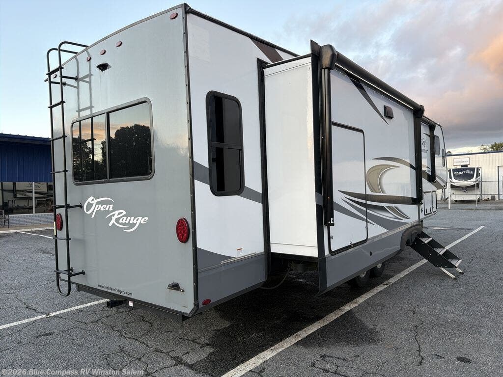 Used 2022 Highland Ridge Roamer RF354MBH available in Rural Hall, North Carolina