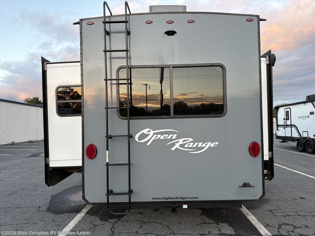 2022 Roamer RF354MBH by Highland Ridge from Blue Compass RV Winston Salem in Rural Hall, North Carolina