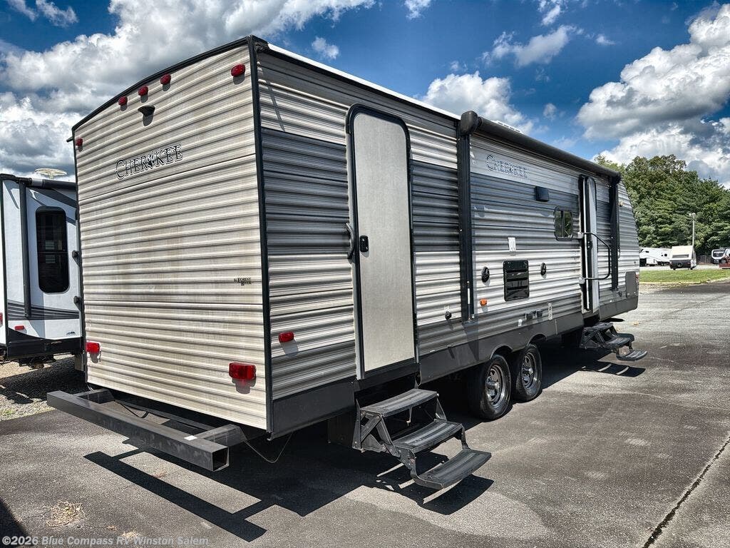 Used 2017 Forest River Cherokee 274DBH available in Rural Hall, North Carolina