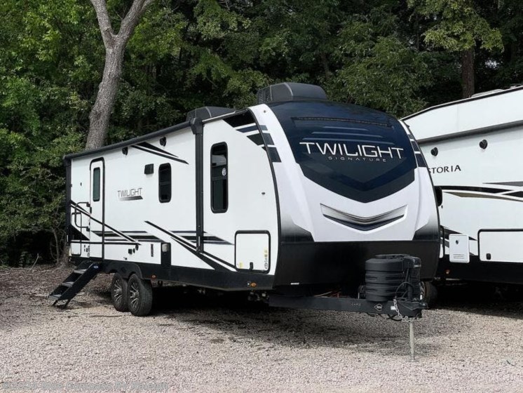 Used 2024 Cruiser RV Twilight Signature TWS-26RB available in Raleigh, North Carolina