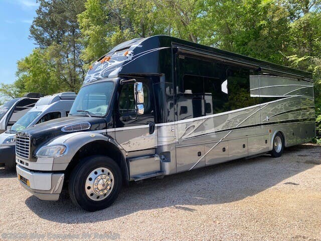 2017 DX3 37RB by Dynamax Corp from Blue Compass RV Raleigh in Raleigh, North Carolina