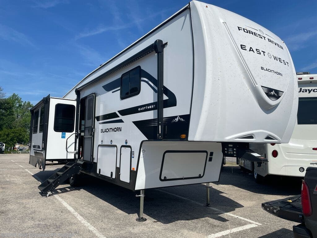 2026 Blackthorn 2990MK by East to West from Blue Compass RV Raleigh in Raleigh, North Carolina